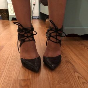 Steven madden black heels